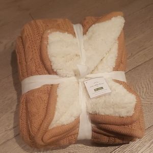 Pottery Barn cozy cable throw